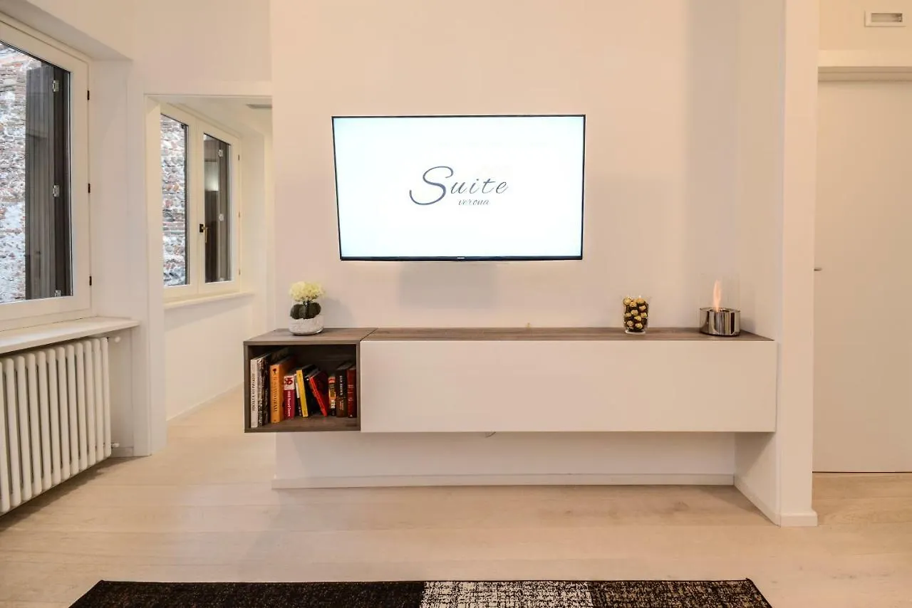 Suite 800 Verona 0*,