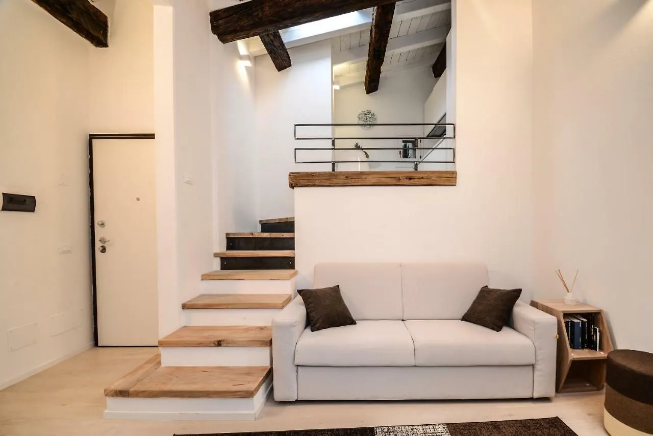 Apartment Suite 800 Verona Italy