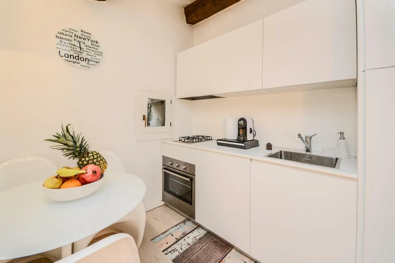 Suite 800 Verona Italy